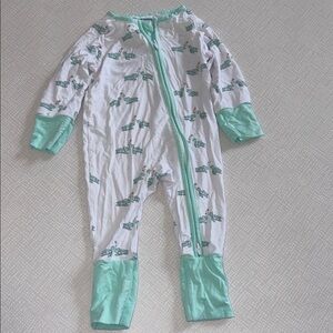 Coco moon Honu Kisses Turtle Print One Piece romper footie 6-9M